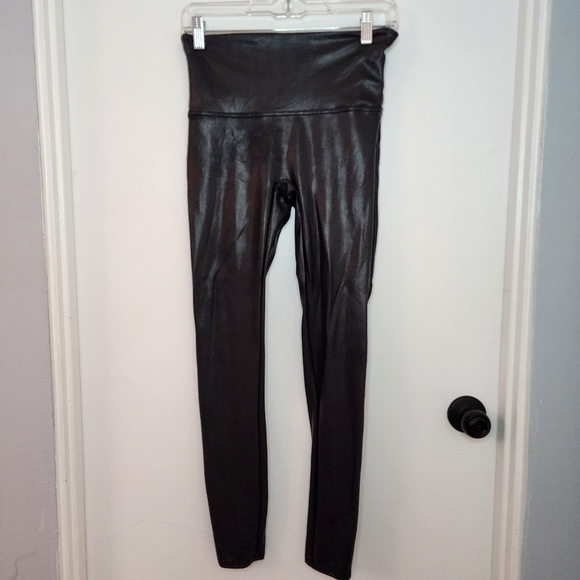 Spanx Faux Leather Leggings Large Compression - Picture 2 of 13